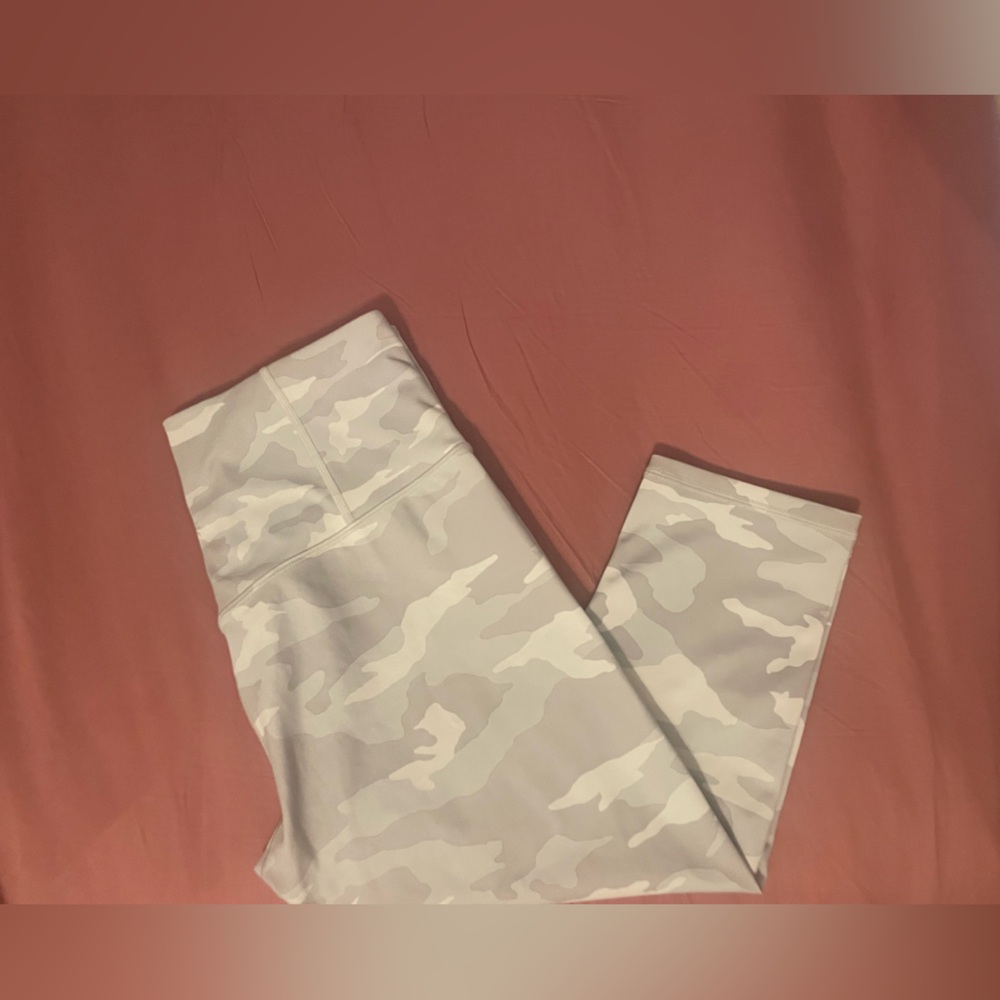 Athleta Elation Camo Crop in Gray and Cream- Medium